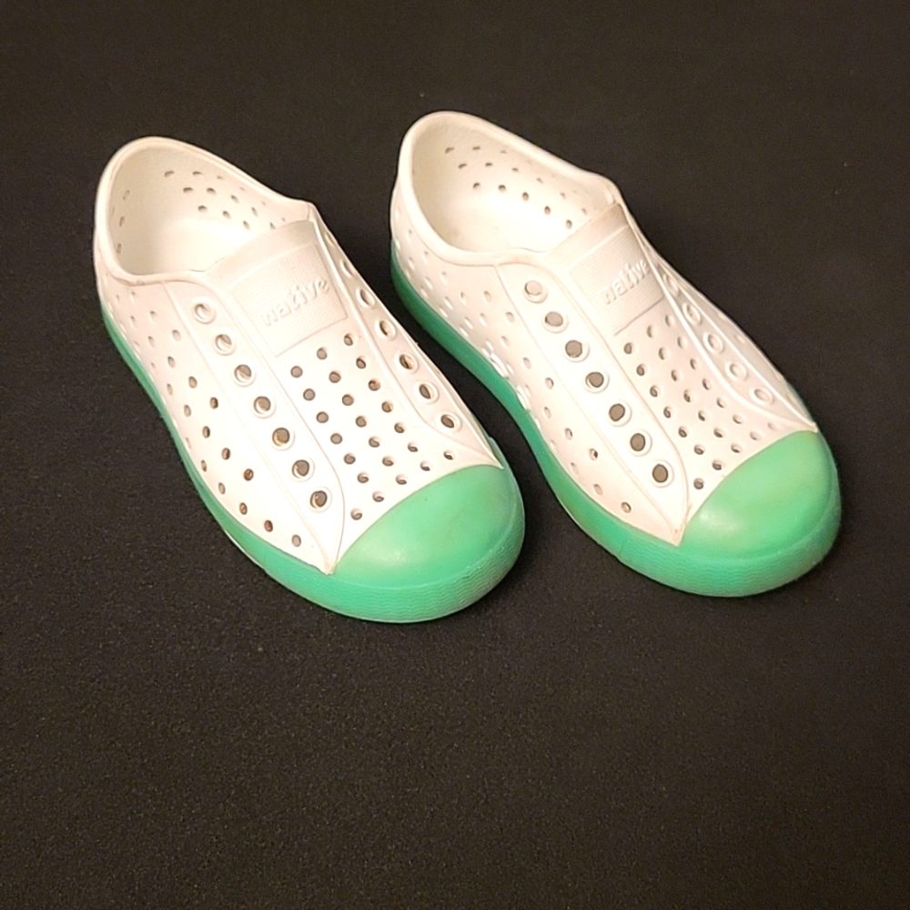 Native Kids Slip on Shoe Size C9